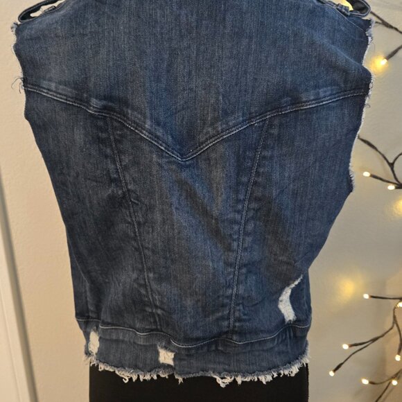 James Jeans - Medium Distressed Jean Vest - EUC - Picture 4 of 4